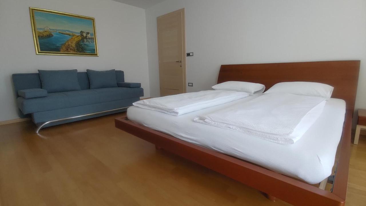 Apartmaji Palea Izola Exterior photo